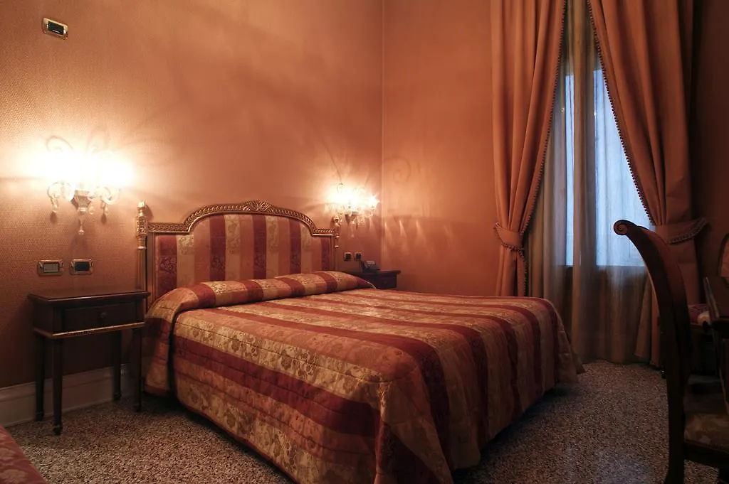 Ca' Gottardi Bed and Breakfast Venedig 3*,